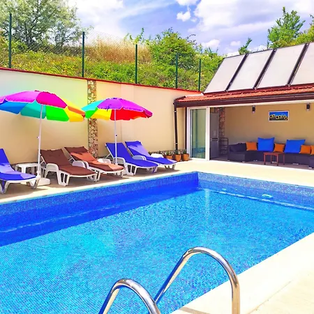 Regina Bella Villa *