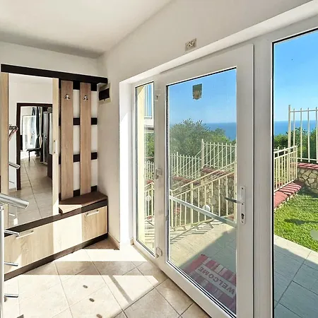 Regina Bella * Μπαλτσίκ