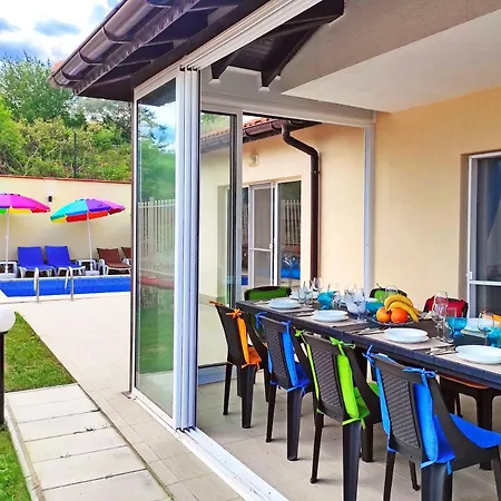 Regina Bella Μπαλτσίκ