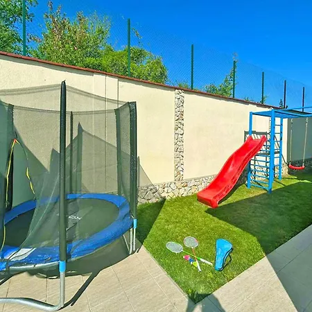Regina Bella Villa