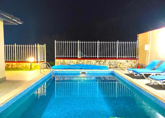 Regina Bella * بالشيك