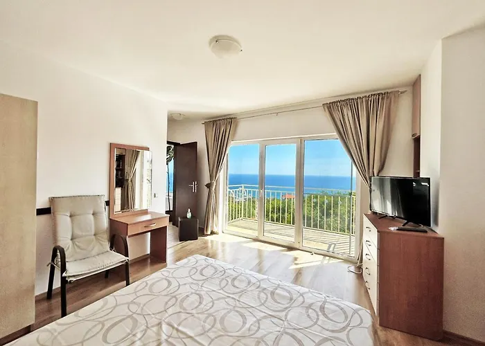 فيلة Regina Bella بالشيك