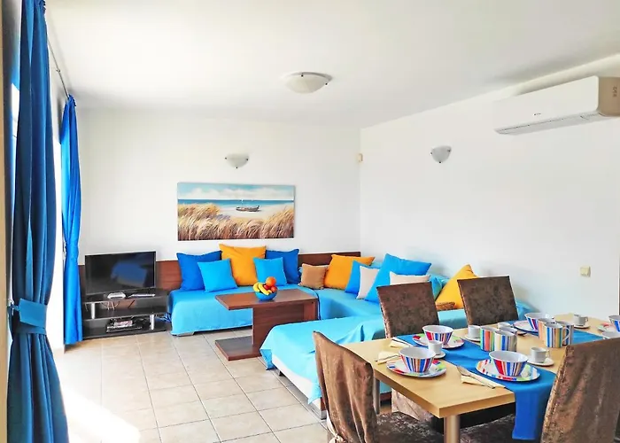 Regina Bella فيلة *