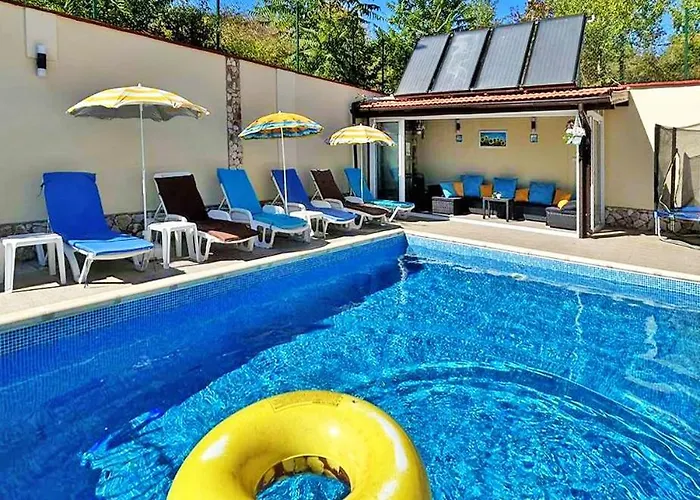 Regina Bella فيلة *