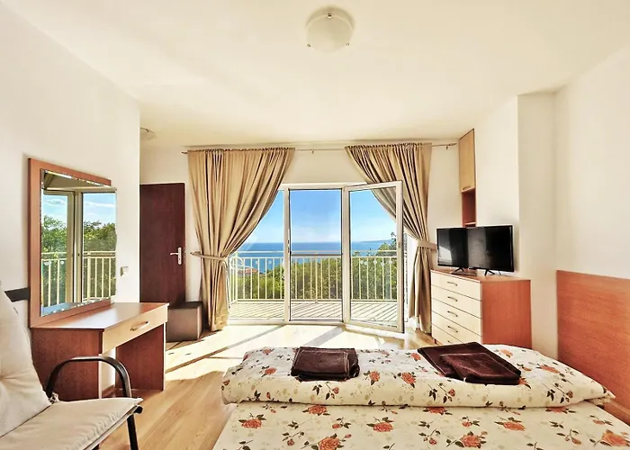 Regina Bella فيلة *